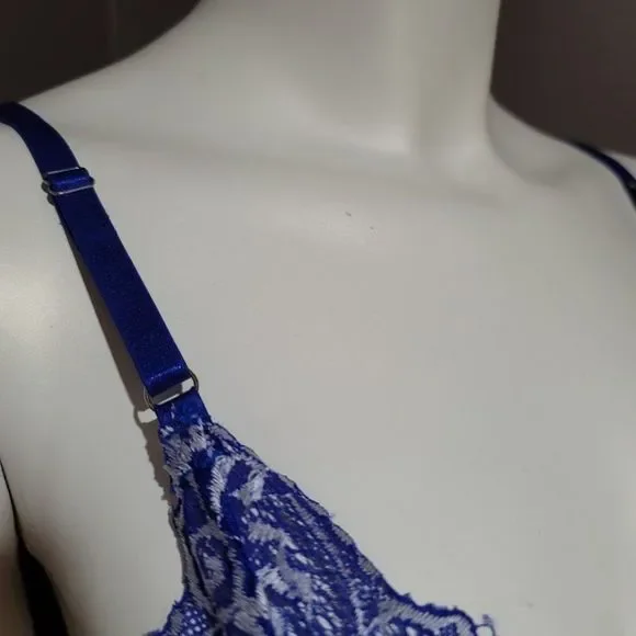 Lace Chemise Babydoll V Neck with Thong Lingerie Set - Picture 8 of 9